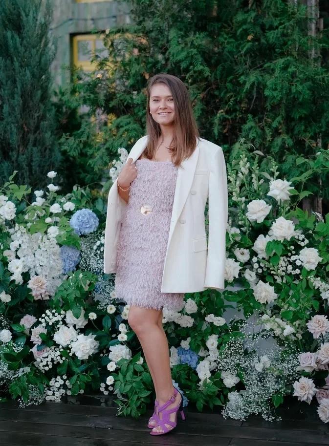 Белла — основатель мастерской Bloomify