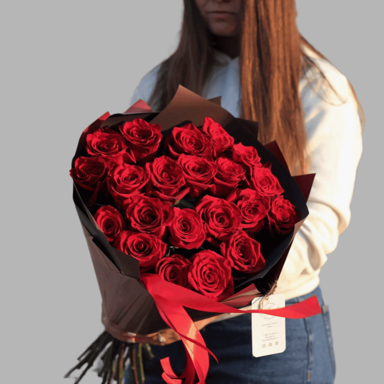 Алые розы